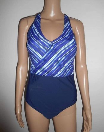 Maillot de bain ellesse
Taille 42