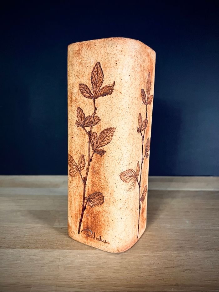 Vase en grès signé Raymonde Leduc - Pièce artisanale unique - 20 cm