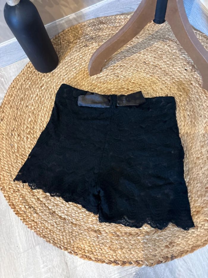 Short femme noir taille M/L - photo numéro 2