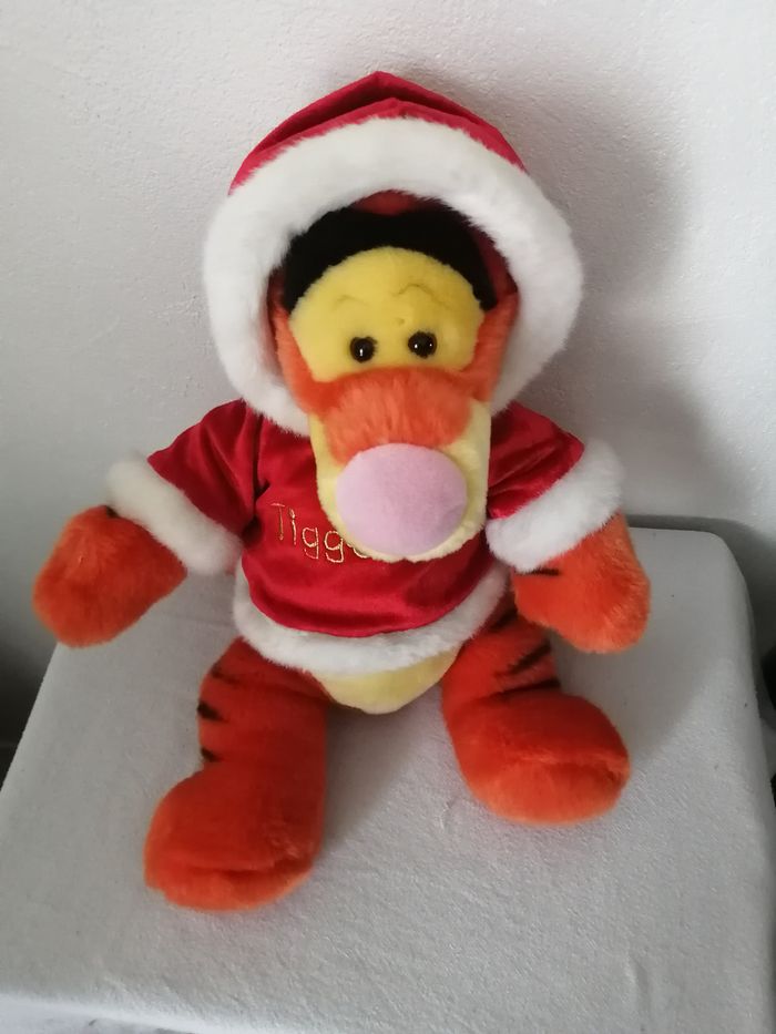 peluche tigrou noel