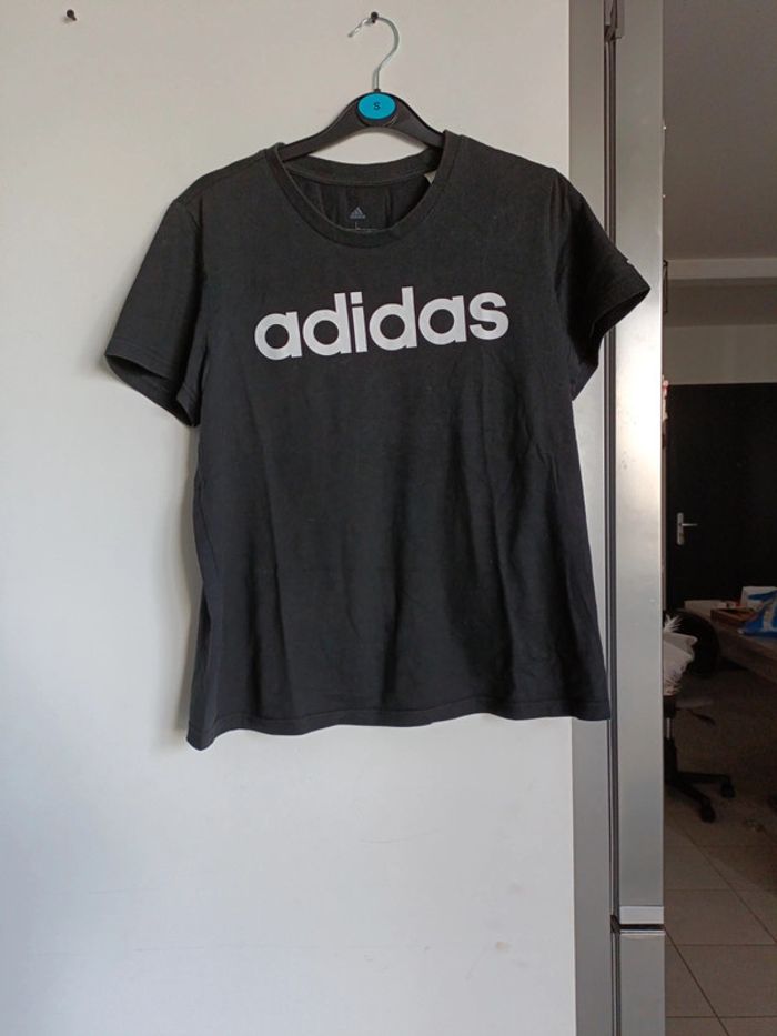T-shirt Adidas Noir - Taille L - Style & Confort