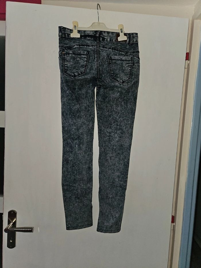 Jean slim femme taille 36 - photo numéro 2