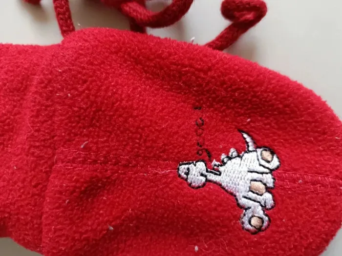 Moufles chaude ,0-1 ans rouge dinosaure avec cordon - photo numéro 3