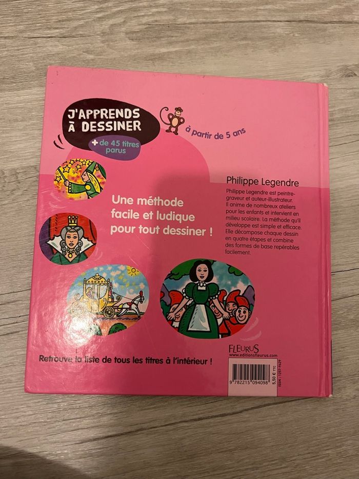 Livre « j’apprends à dessiner les princesses » - photo numéro 2