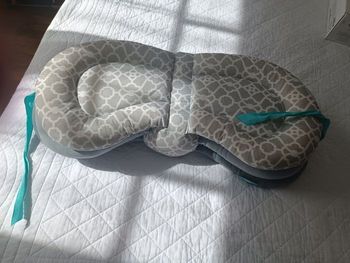 Coussin d'allaitement ajustable