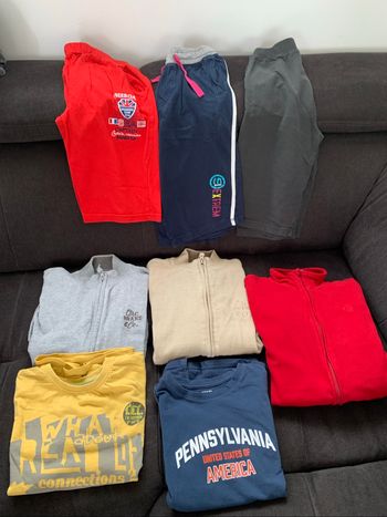 Lot de vêtements taille 12 ans