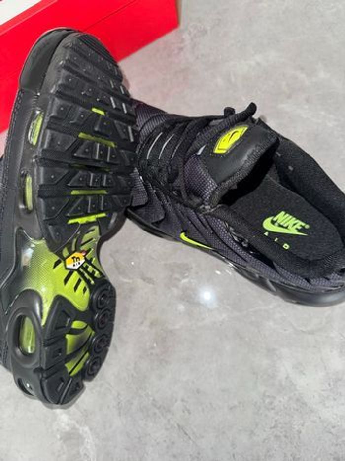 Nike tn noir gris fluo 42 - photo numéro 8