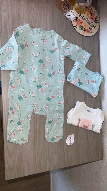 Lot 3 mois fille