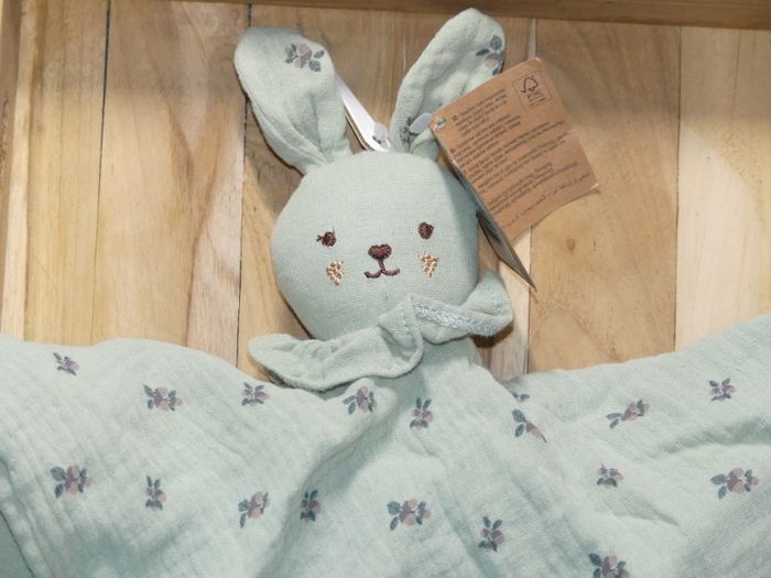 Doudou plat lapin vert noisettes Simba toys 🐰Neuf - photo numéro 2