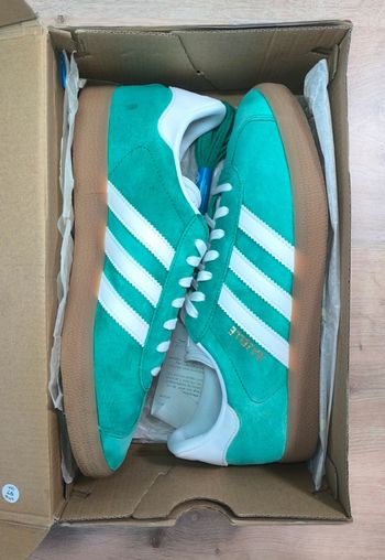 Baskets adidas gazelle court green gum verte et marron pointure 43 très bon état
