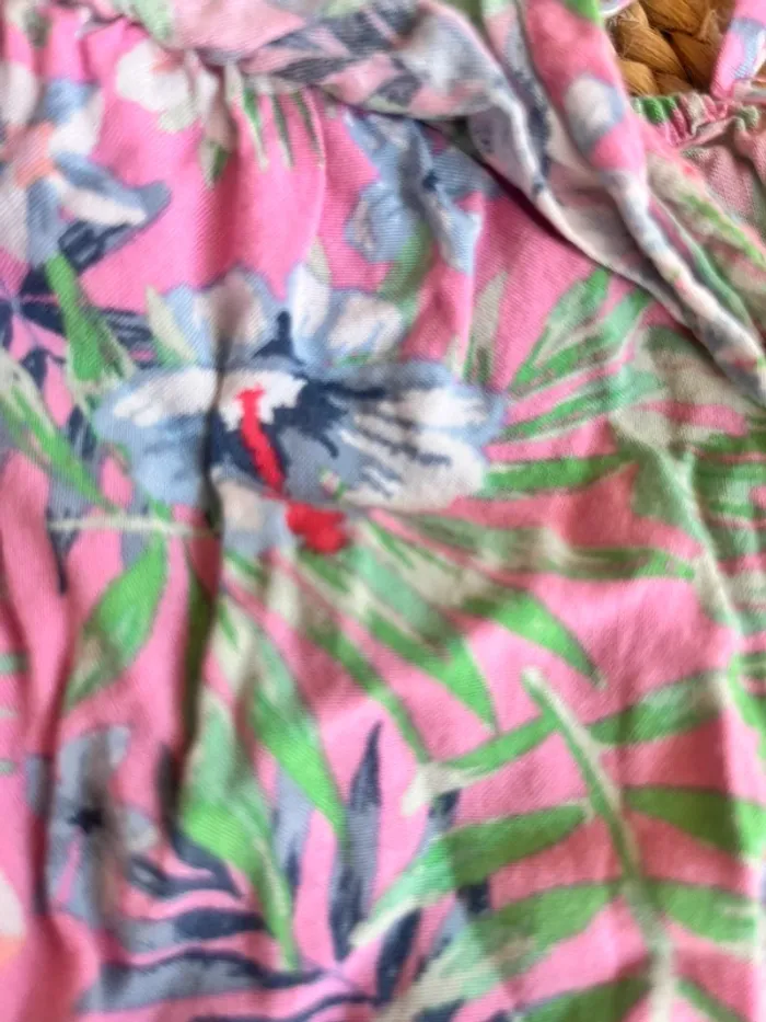 Combishort fleuri h&m 3 ans - photo numéro 2