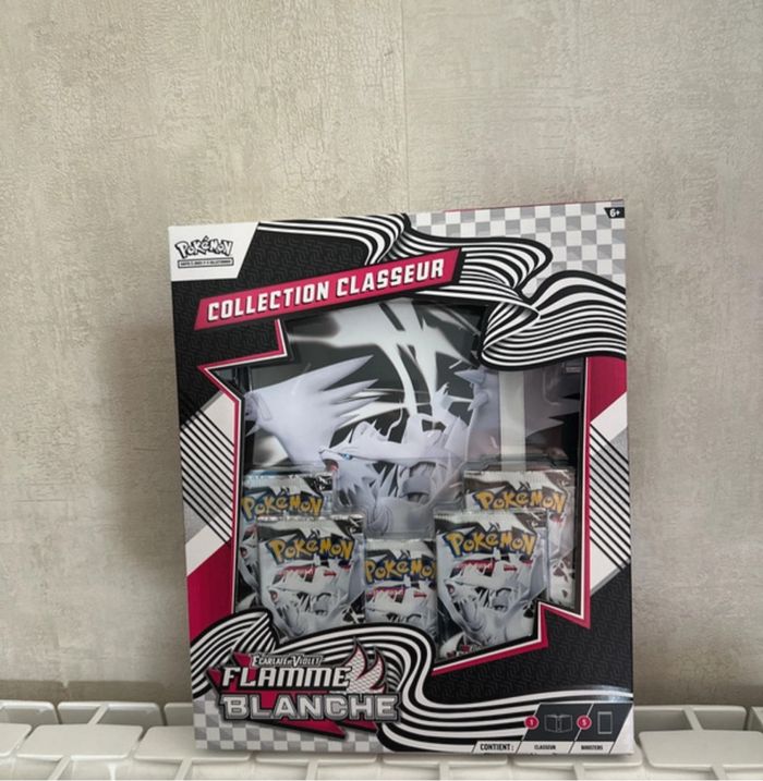 Coffret classeur flamme blanche scellé