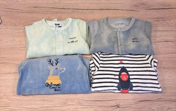 Lot de 23 pyjamas 1, 3& 6 mois - photo numéro 2