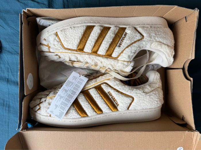 Adidas Superstar Conchas Sherpa – Taille 45 ⅓ – Neuf avec boîte