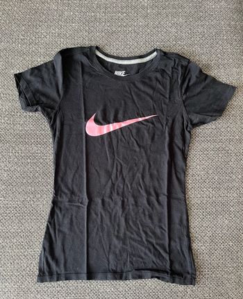 TEE shirt femme Nike