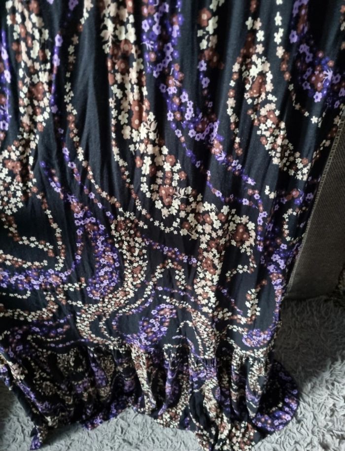 Robe longue noir et violet à motifs fleurs taille 54-56 Bodyflirt - photo numéro 4