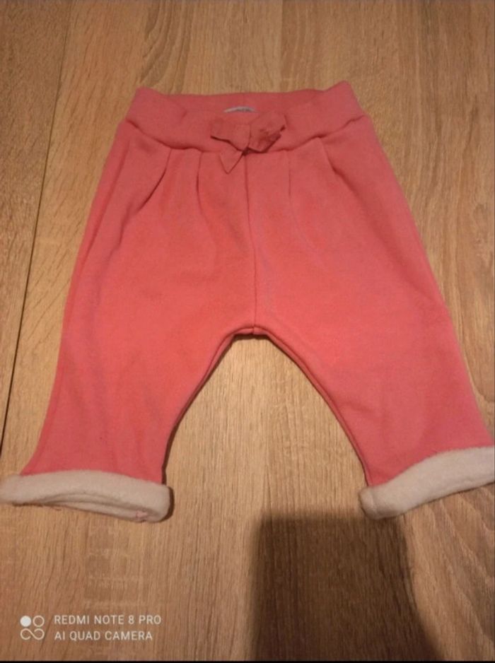 7 pantalons 3 mois - photo numéro 2