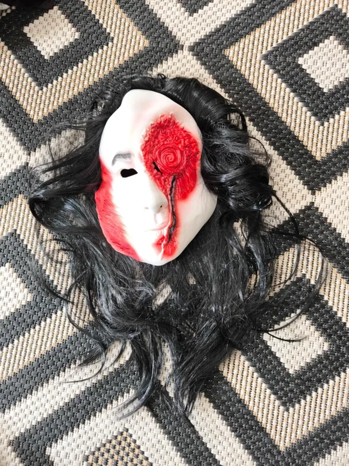 Masque effrayant halloween neuf