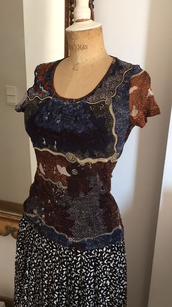 T-shirt taille S multicolore