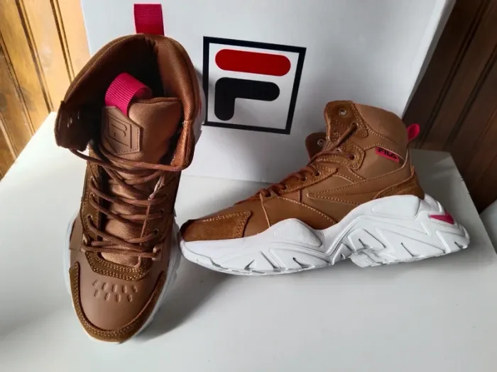 Magnifiques baskets sneakers femme marque Fila grosse semelle pointure 37 - photo numéro 3