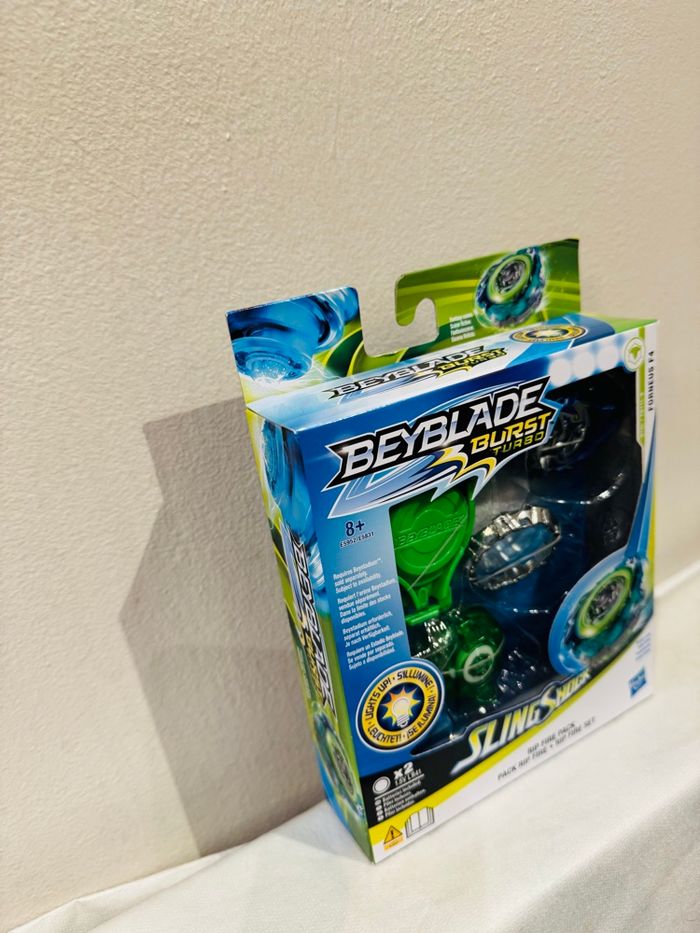 Beyblade Burst turbo slingshock rip fire pack + 8 ans - photo numéro 3