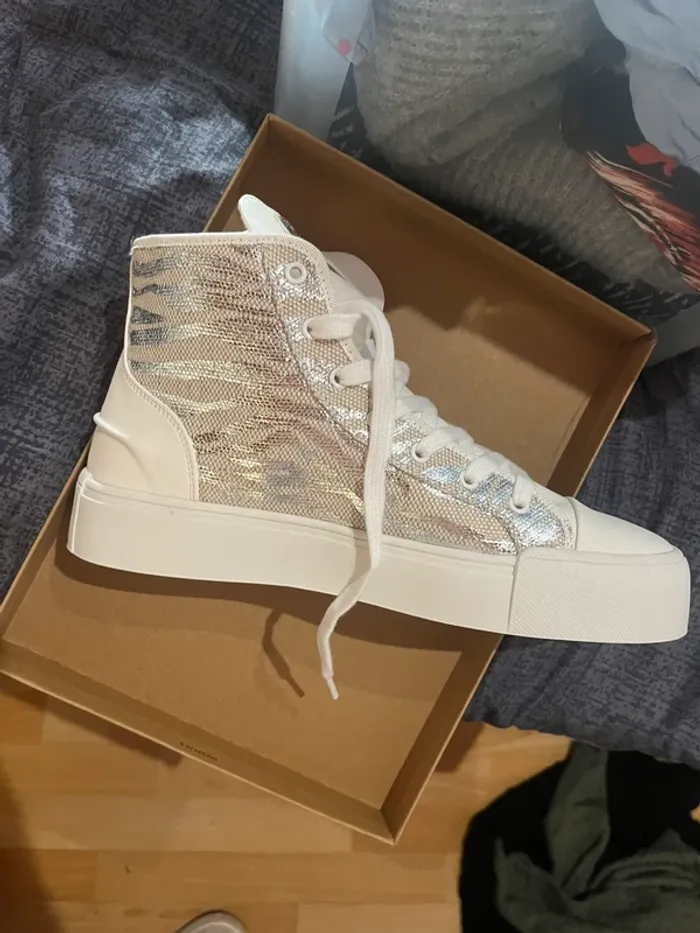 Basket  montante argenté Vanessa wu - photo numéro 3