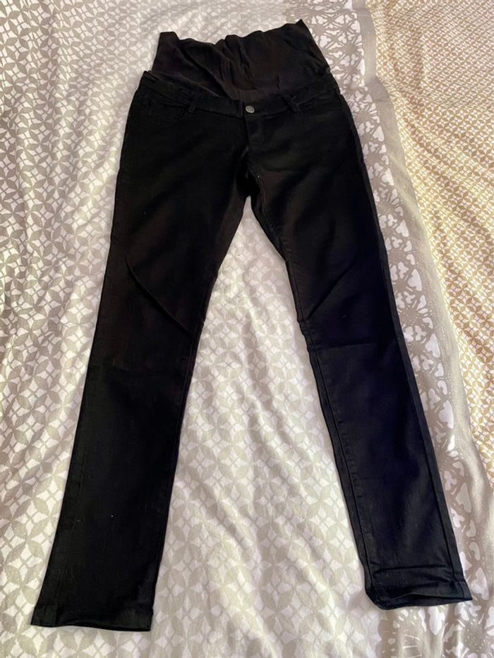 Pantalon noir grossesse