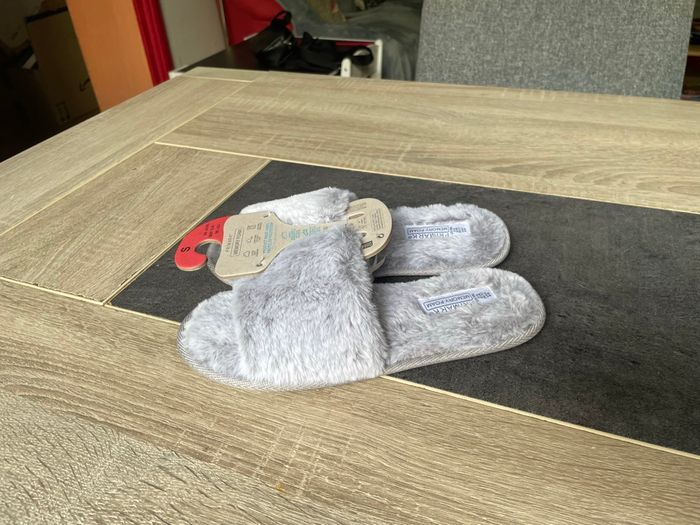 Pantoufles - photo numéro 4