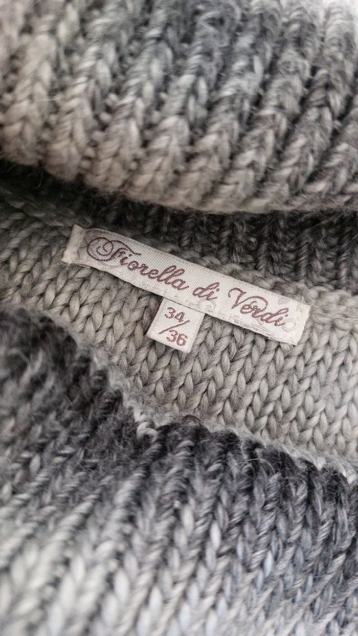 Pull chaud col roulé ample avec une poche taille 34-36 - photo numéro 4