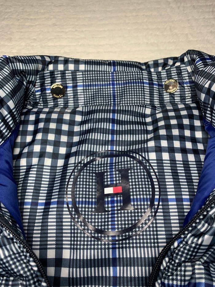Doudoune Tommy Hilfiger état neuf - photo numéro 3