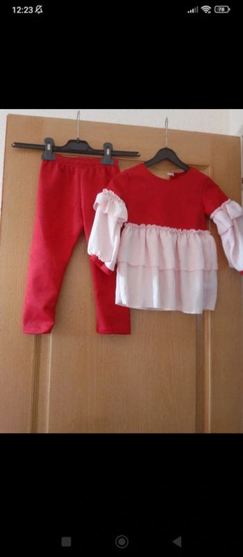 Ensemble tunique à volants et pantalon peau de pêche doux 3 ans