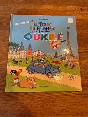 Livre Le Tour de France de la famille Oukilé