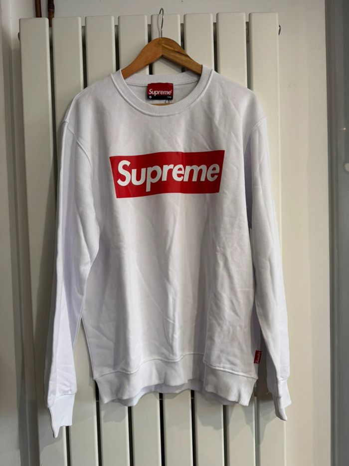 Pull / Sweat blanc Supreme Taille XL