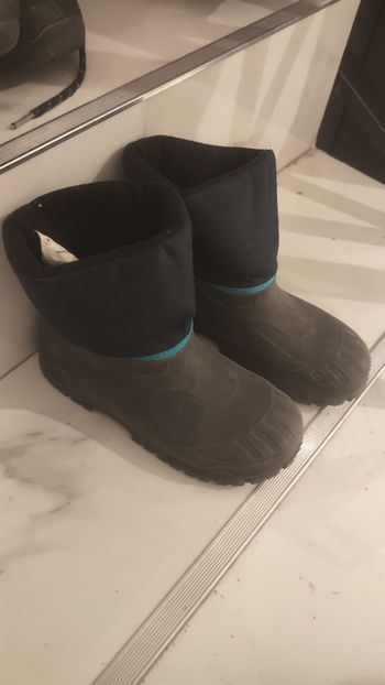Bottes Hiver enfant Taille 32/33 Decathlon