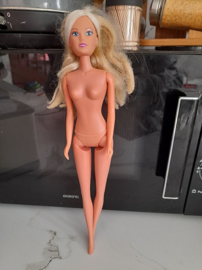 Poupee - photo numéro 2