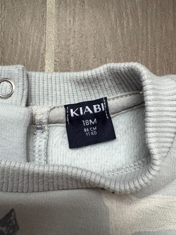 Sweat bleu clair Kiabi 18 mois - photo numéro 2