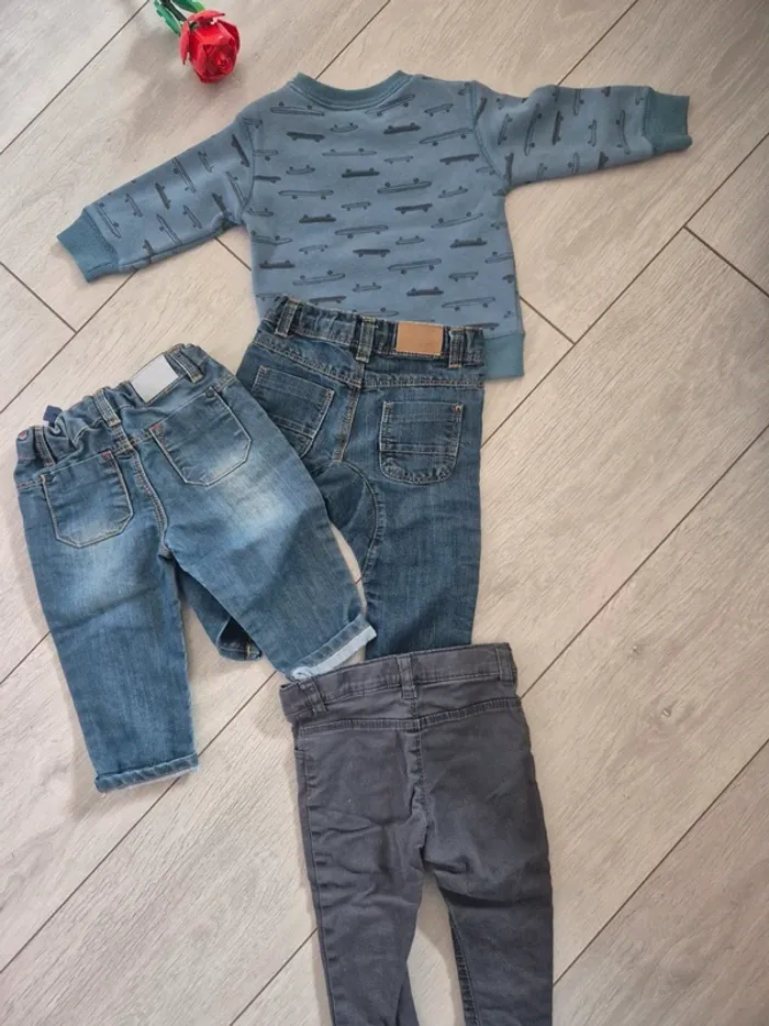 Lot de 3 pantalons et un sweat 12 mois - photo numéro 5