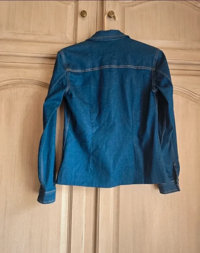 Chemise en jean claudie pierlot taille 38 - photo numéro 3