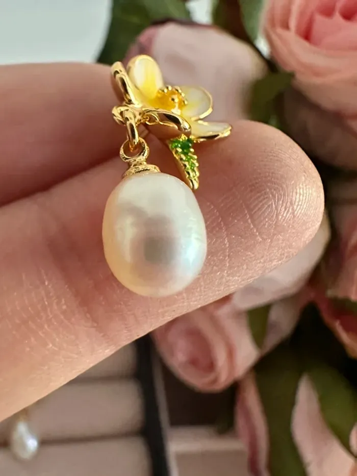 Boucles d’oreilles fleurs émaillées & perles d’eau douce – argent, fait main, rare en Europe - photo numéro 8