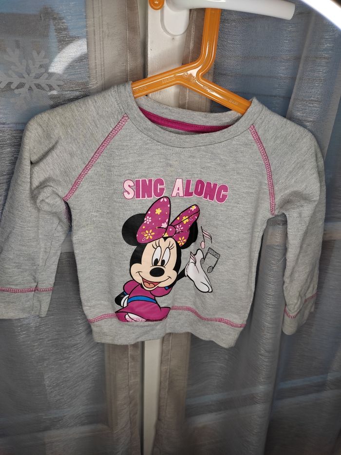 Un lot tee shirt et gilet - photo numéro 3