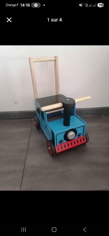 Trotteur pousse-pousse bébé 