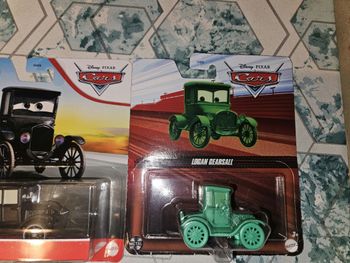 2 voitures cars Mattel neuves prix bas
