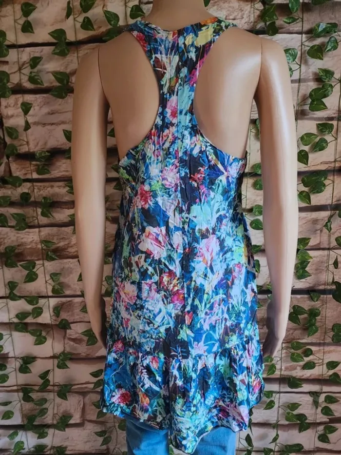 🌸Top péplum Fleurie Stradivarius Taille 38🌸 - photo numéro 5