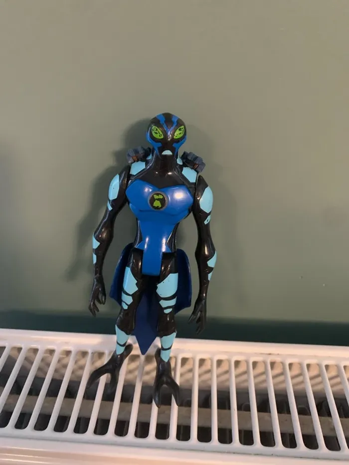 figurine ben 10