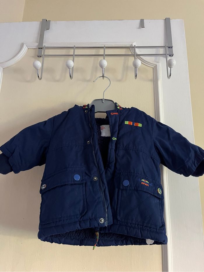 Manteau bleu pour bébé