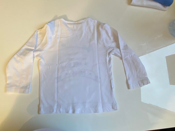 2 pulls et 1 tee shirt - photo numéro 7