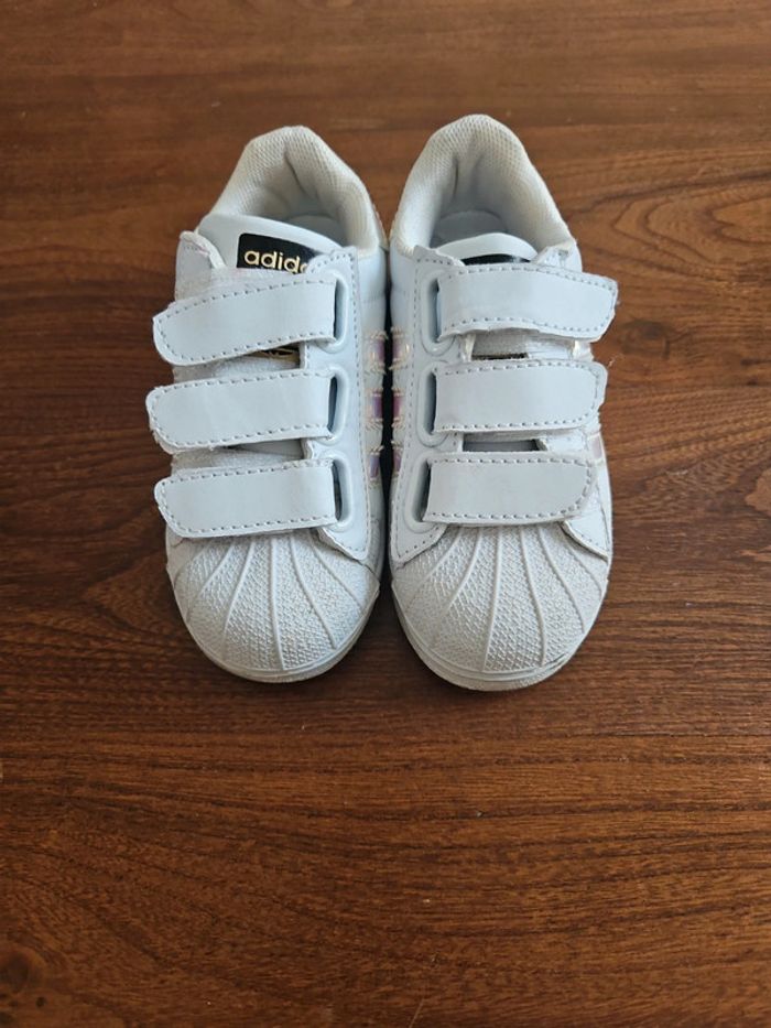 Baskets Adidas pointure 25 - photo numéro 2