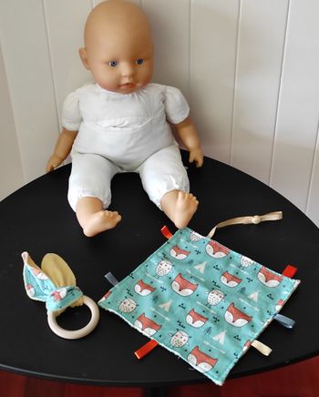 Lot doudous & hochet bébé mixte – Renard (moutarde/vert)