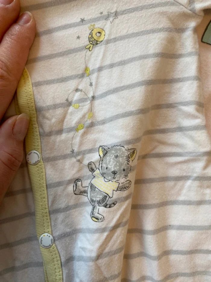 Lot de 3 pyjamas 12 mois - photo numéro 4