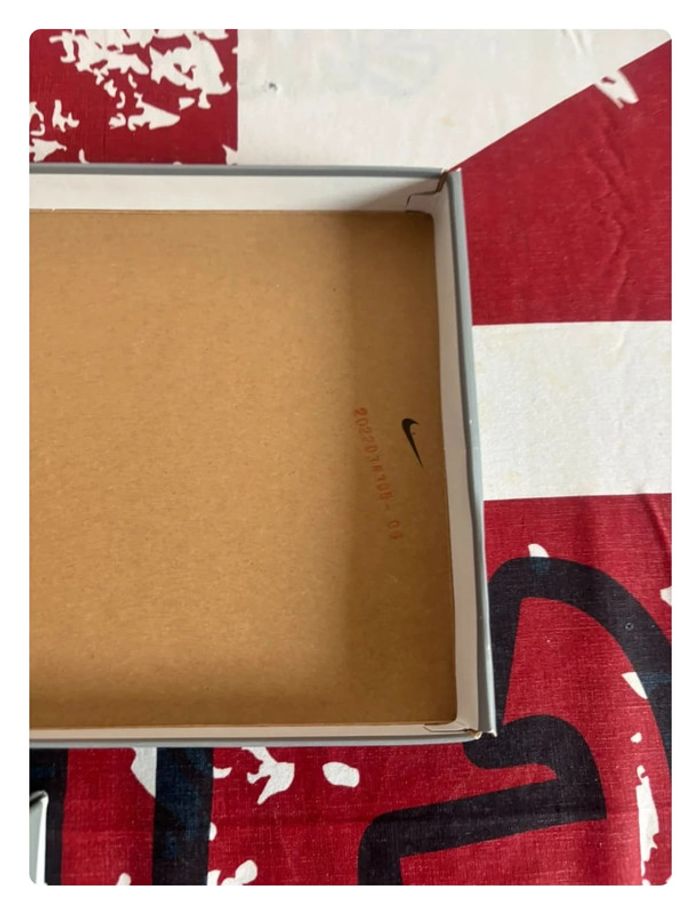 Air Jordan 1 High rétro Og taille 38 grise et blanche - photo numéro 11